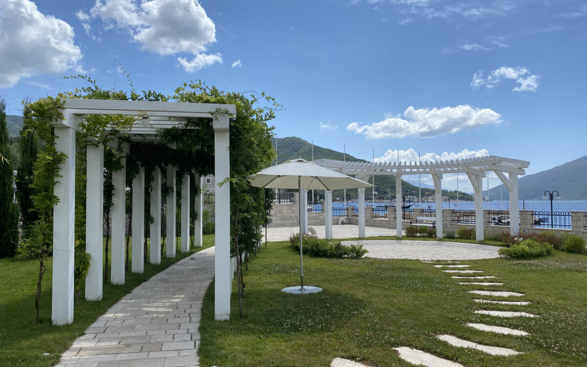 Choosing the Right Pavers for Your Garden in Montenegro - Garden Design